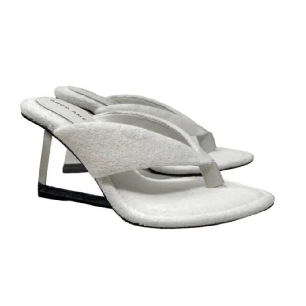 Good American White Thong Sandals Minimalist Design
